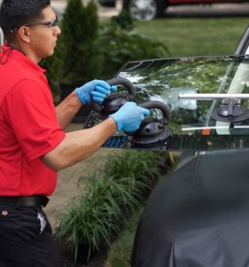 Front Windshield Repair & Replacement